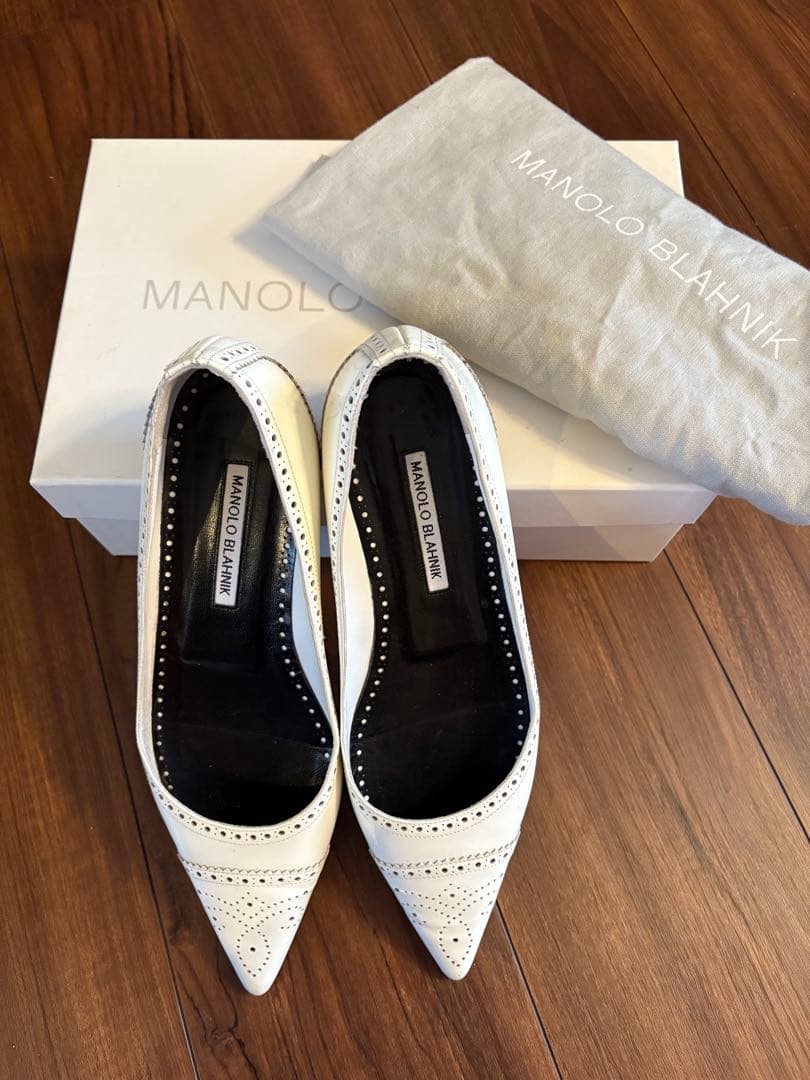 Manolo Blahnik ホワイト フラットシューズ　39