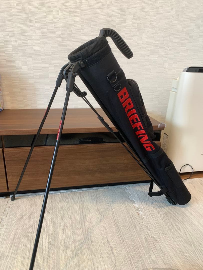 BRIEFING セルフスタンド