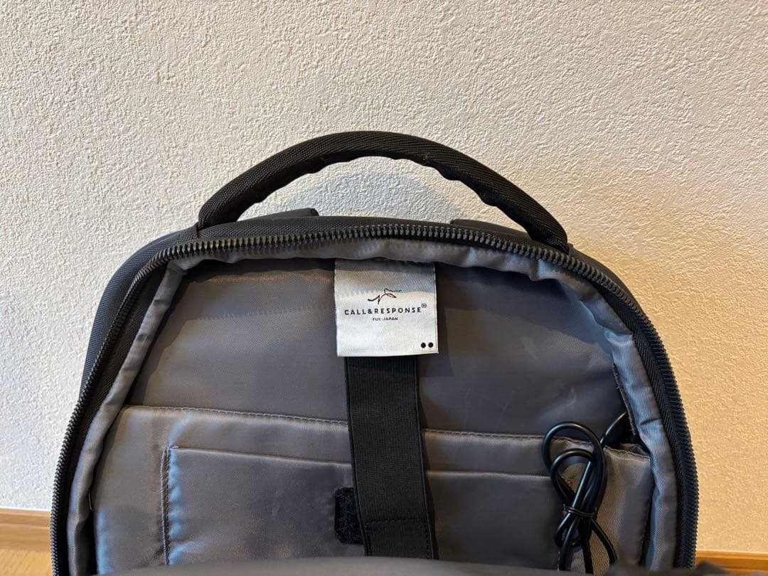 【美品】コールアンドレスポンス　バックパック　黒　リュック　軽量　多機能