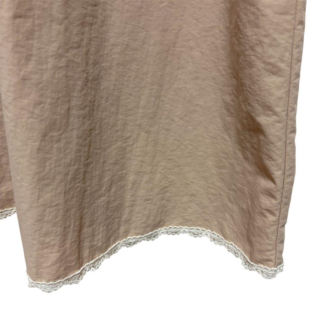 さえら　AKIAKANE レース装飾付きベージュ エプロン