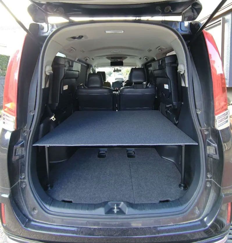 マットつき 80系　ヴォクシー、ノア、エスクァイア　収納　ベッドキット　車中泊