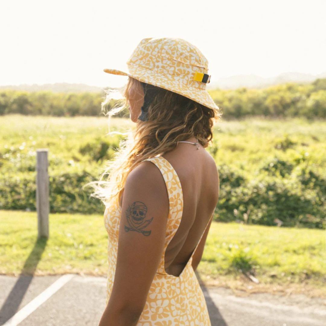 ⭐︎新品未使用⭐︎ sunward bound サーフハット　Mサイズ