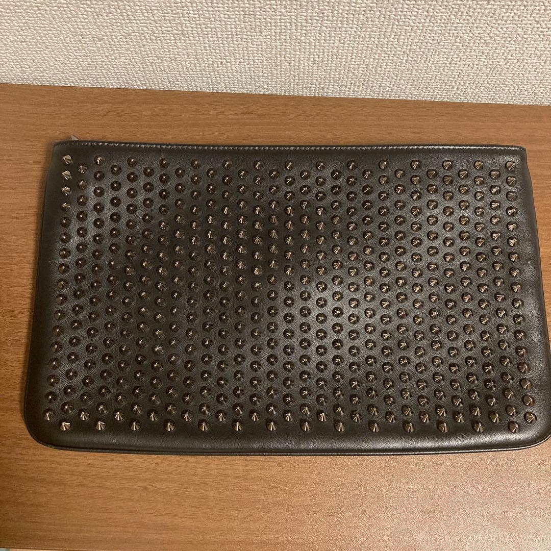Christian Louboutin スタッズクラッチバッグ