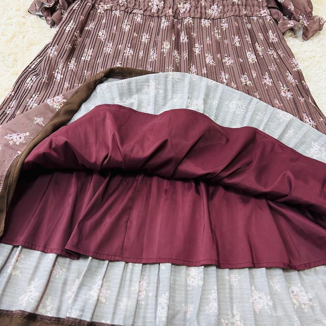 ローズティアラ　花柄　プリーツ　ワンピース　大きいサイズ　46（15〜17号