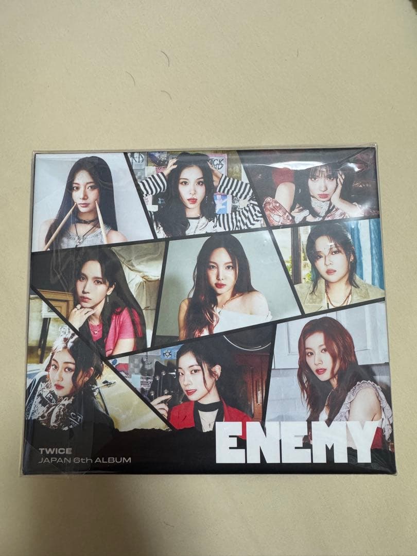 TWICE ENEMY 888 Collection box 開封済