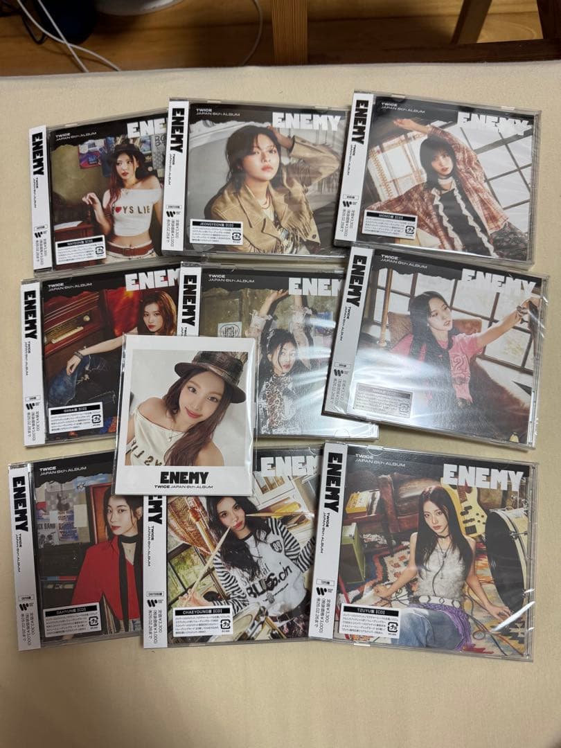 TWICE ENEMY 888 Collection box 開封済