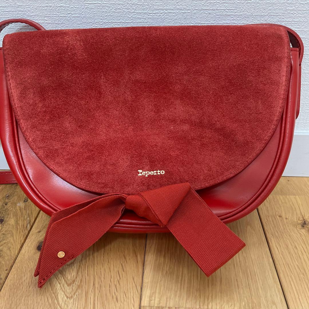 【美品】repetto 赤 ショルダーバッグ