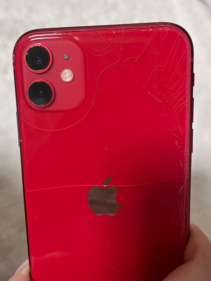 Apple iPhone 11 赤色 本体　SIMフリー