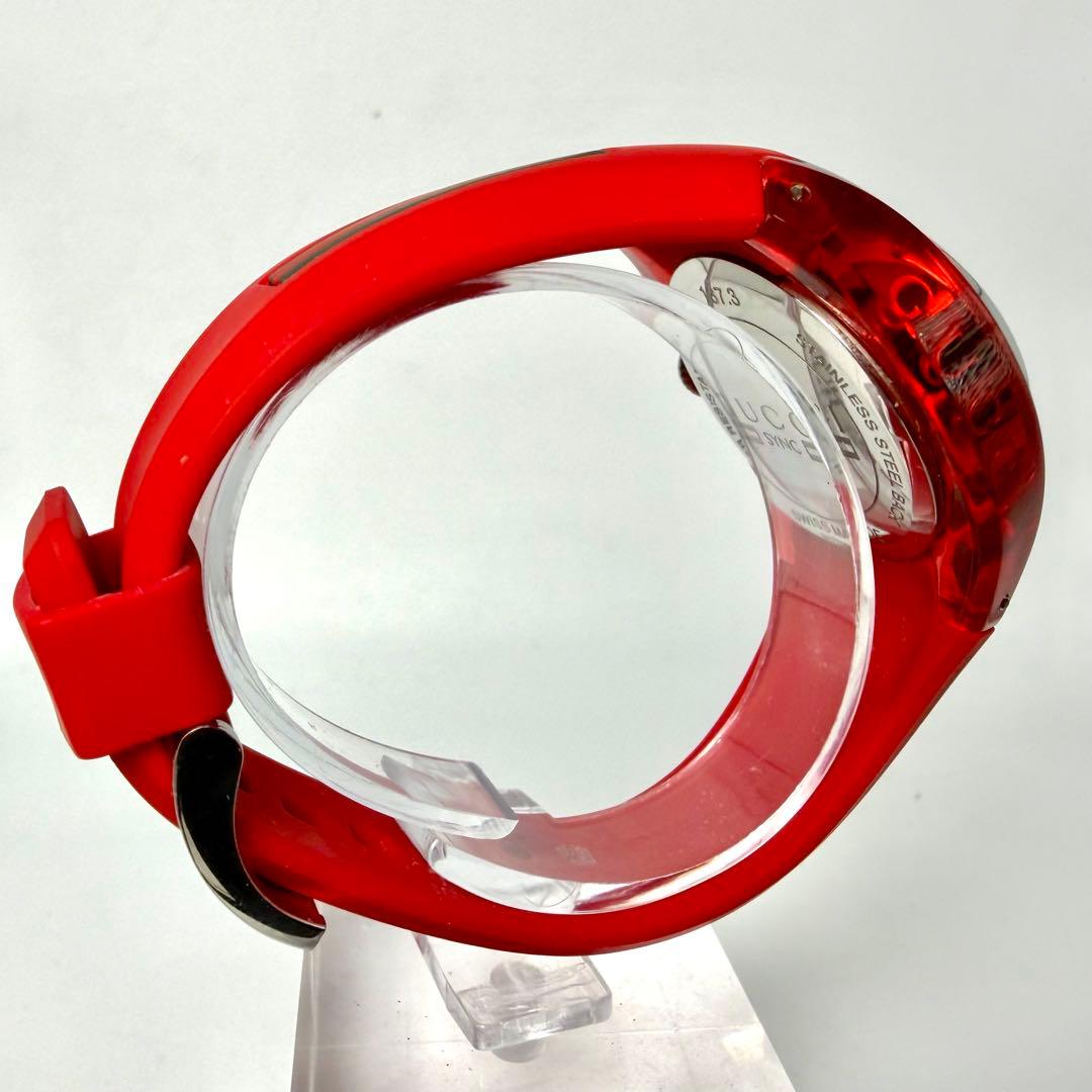 【美品/稼働品】グッチ シンク 137.3 シェリーライン デイト 腕時計 赤