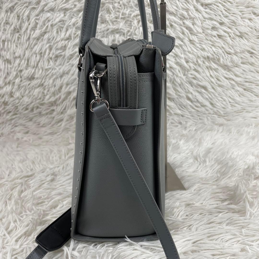 希少　TUMI Eliza 2way ビジネスバッグ スタッズ グレー