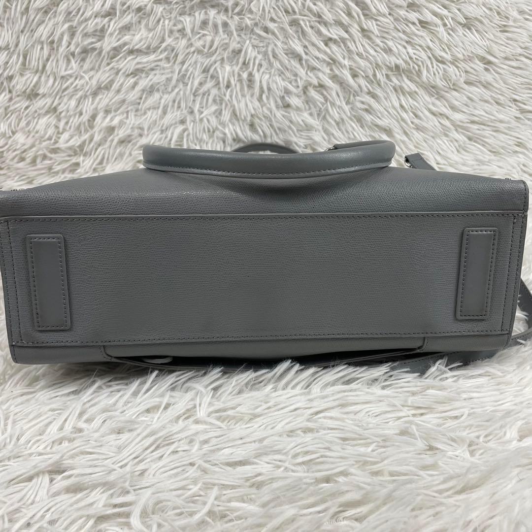 希少　TUMI Eliza 2way ビジネスバッグ スタッズ グレー