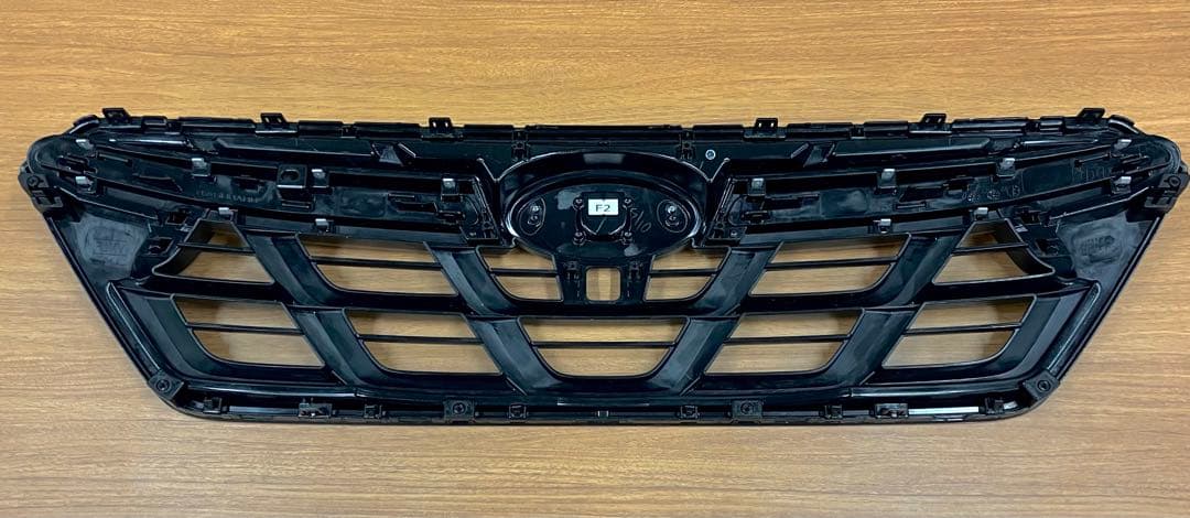 [車体取外品] スバル XV 純正 フロントグリル