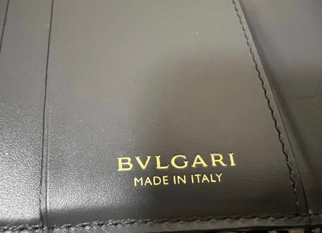 正規品　BVLGARI ブルガリ 三つ折り財布　セルペンティ ヘビ