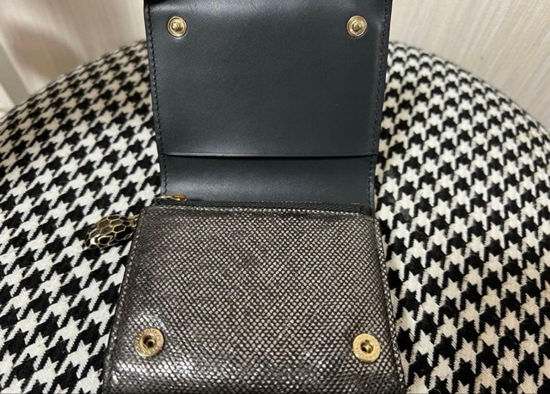 正規品　BVLGARI ブルガリ 三つ折り財布　セルペンティ ヘビ