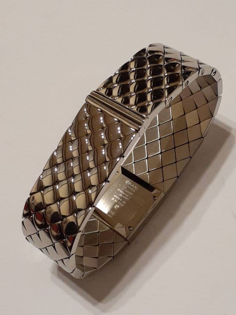 美品 シャネル H0009 マトラッセ シルバー レディース　腕時計　保証書付き