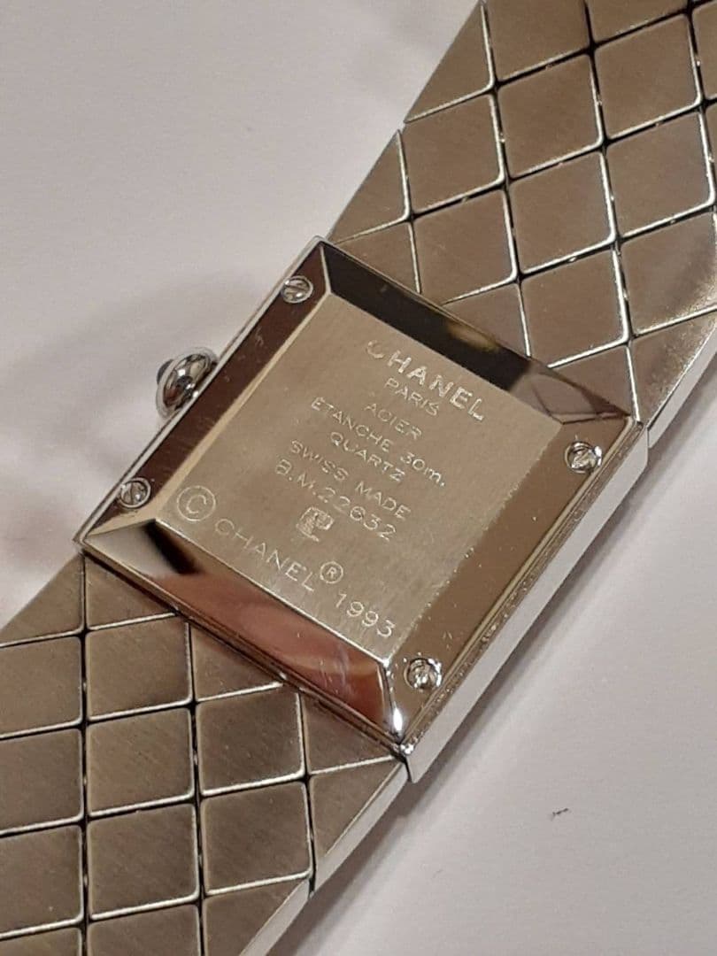 美品 シャネル H0009 マトラッセ シルバー レディース　腕時計　保証書付き