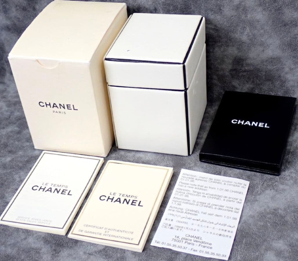 美品 シャネル H0009 マトラッセ シルバー レディース　腕時計　保証書付き