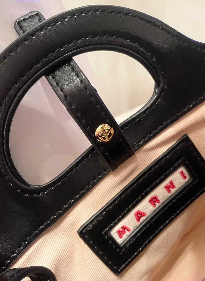 MARHI かごバッグ ベージュとブラック