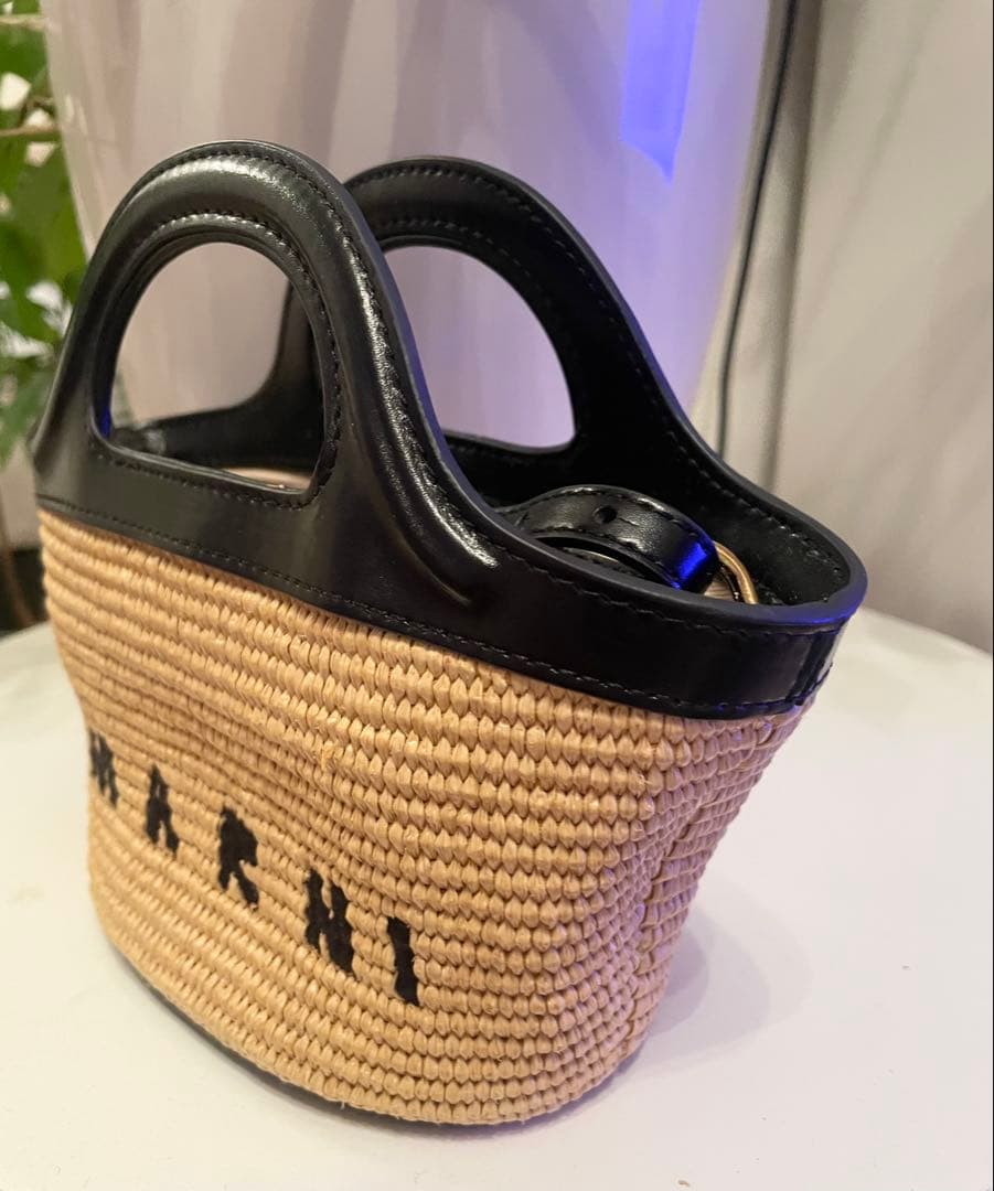 MARHI かごバッグ ベージュとブラック