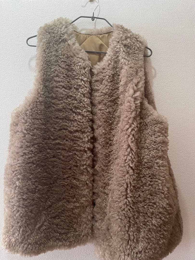 Curensology リバーキルトファーベストベージュ