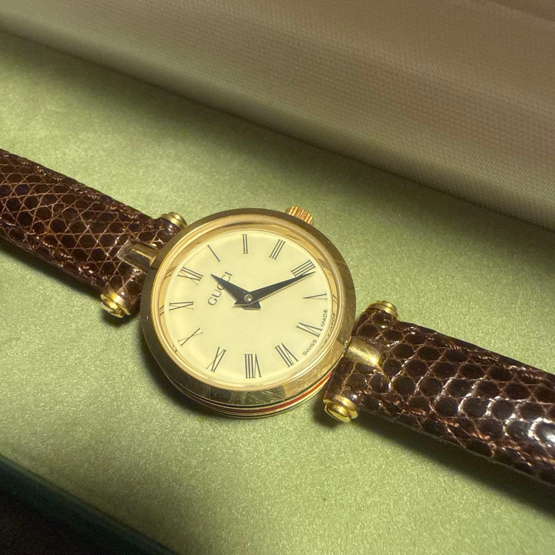 【美品】GUCCI クォーツ腕時計 ブラウンレザー シェリーライン 2000L