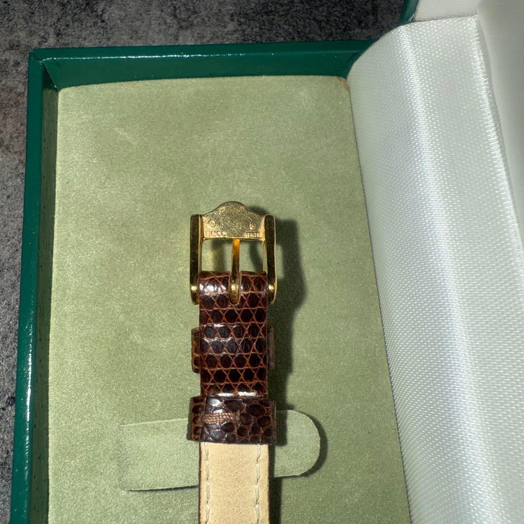 【美品】GUCCI クォーツ腕時計 ブラウンレザー シェリーライン 2000L