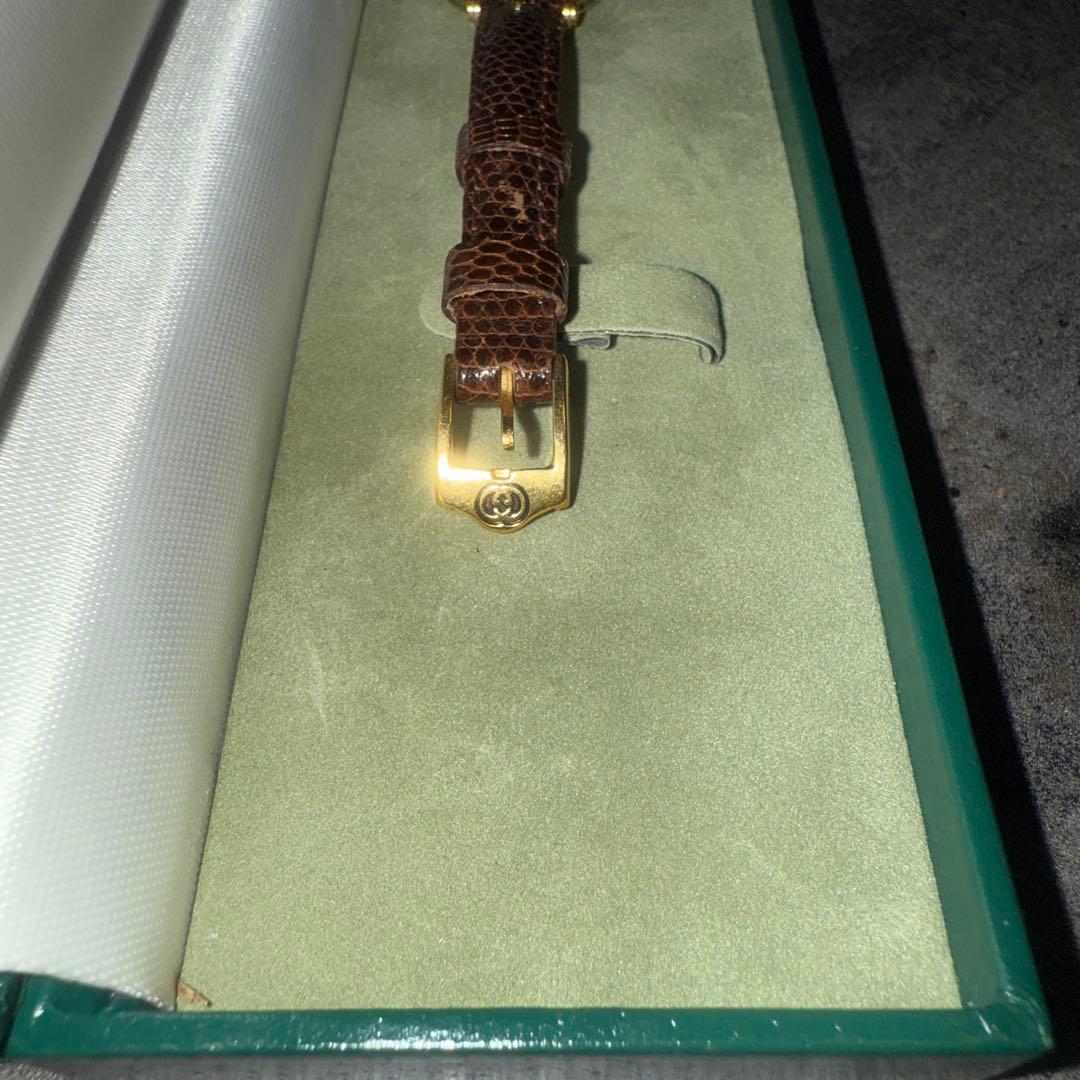 【美品】GUCCI クォーツ腕時計 ブラウンレザー シェリーライン 2000L
