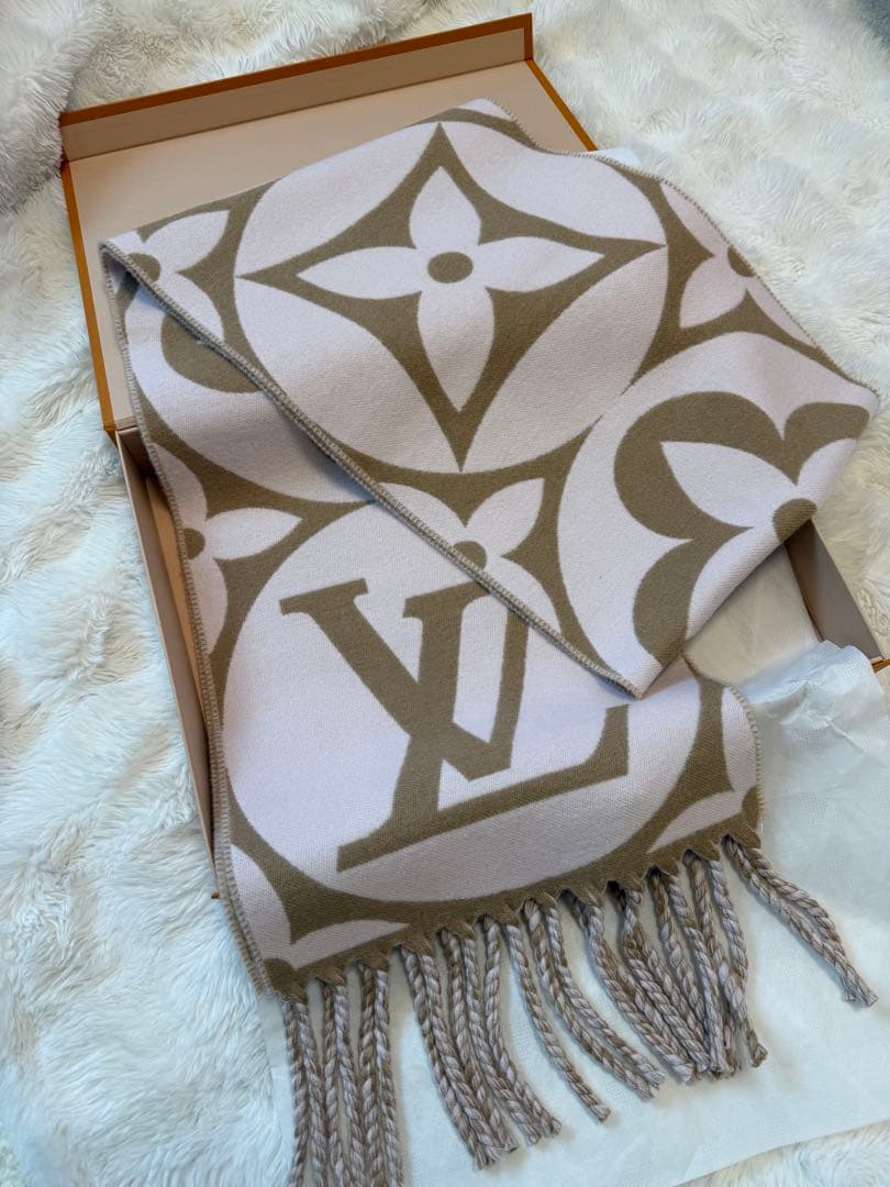 Louis Vuitton マフラー LV メダリオン ルイヴィトン