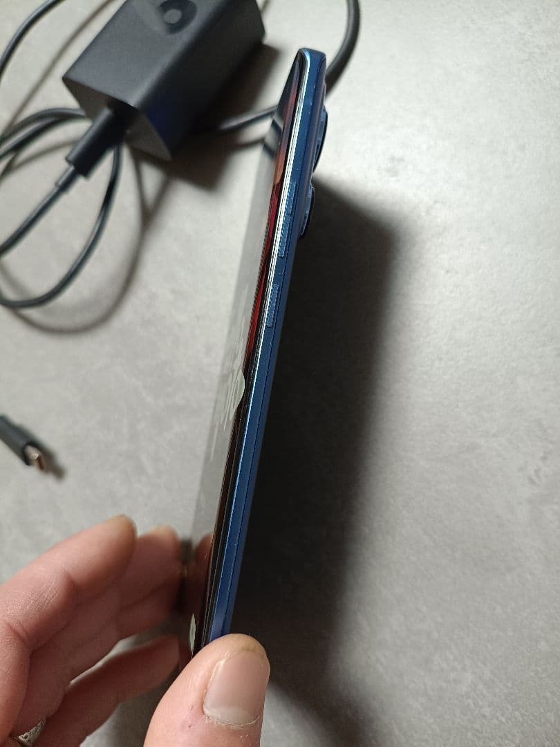 motorola edge 40　スマートフォン　エクスペディア　iPhone