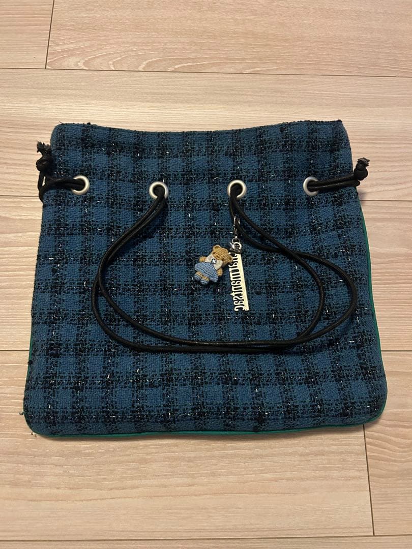 ファミリア　シャルマントサック　美品　ネコポス配送　チャームの状態3．４枚目