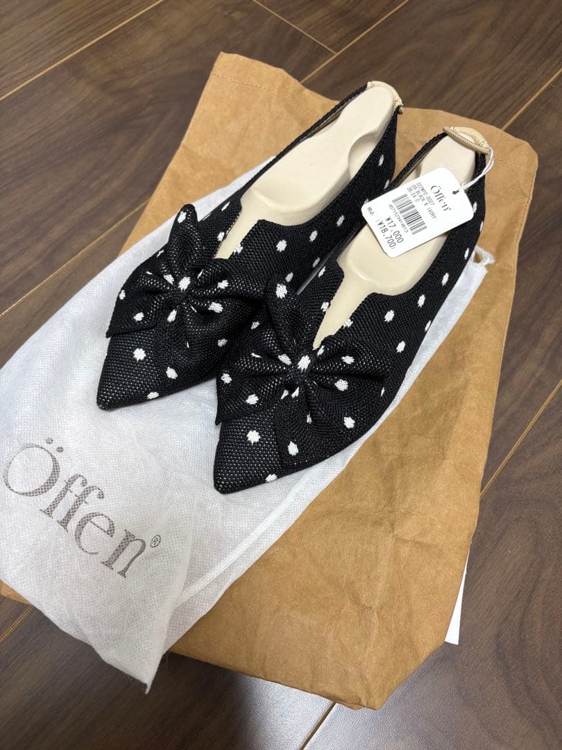 新品♡Offen pointed-BUTTFEE Black & Ivory