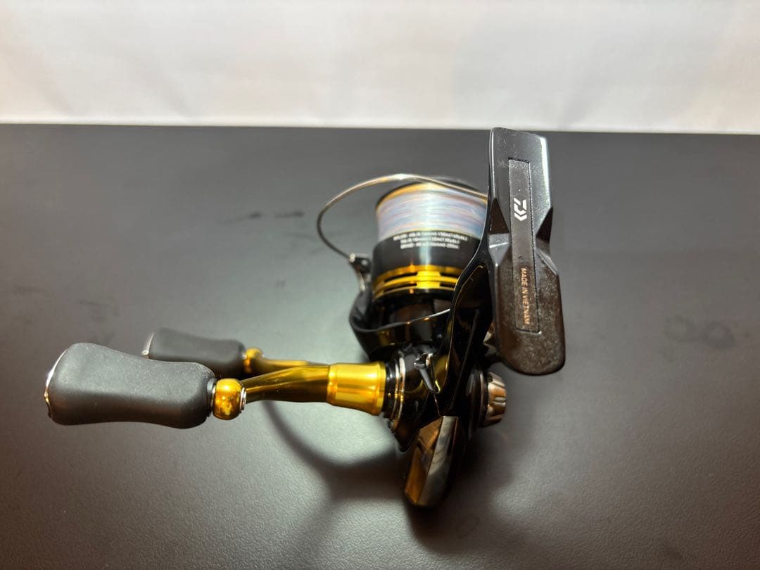 【匿名配送】ダイワ 23レガリス LT2500S-DH【一度のみ使用、実釣果有】