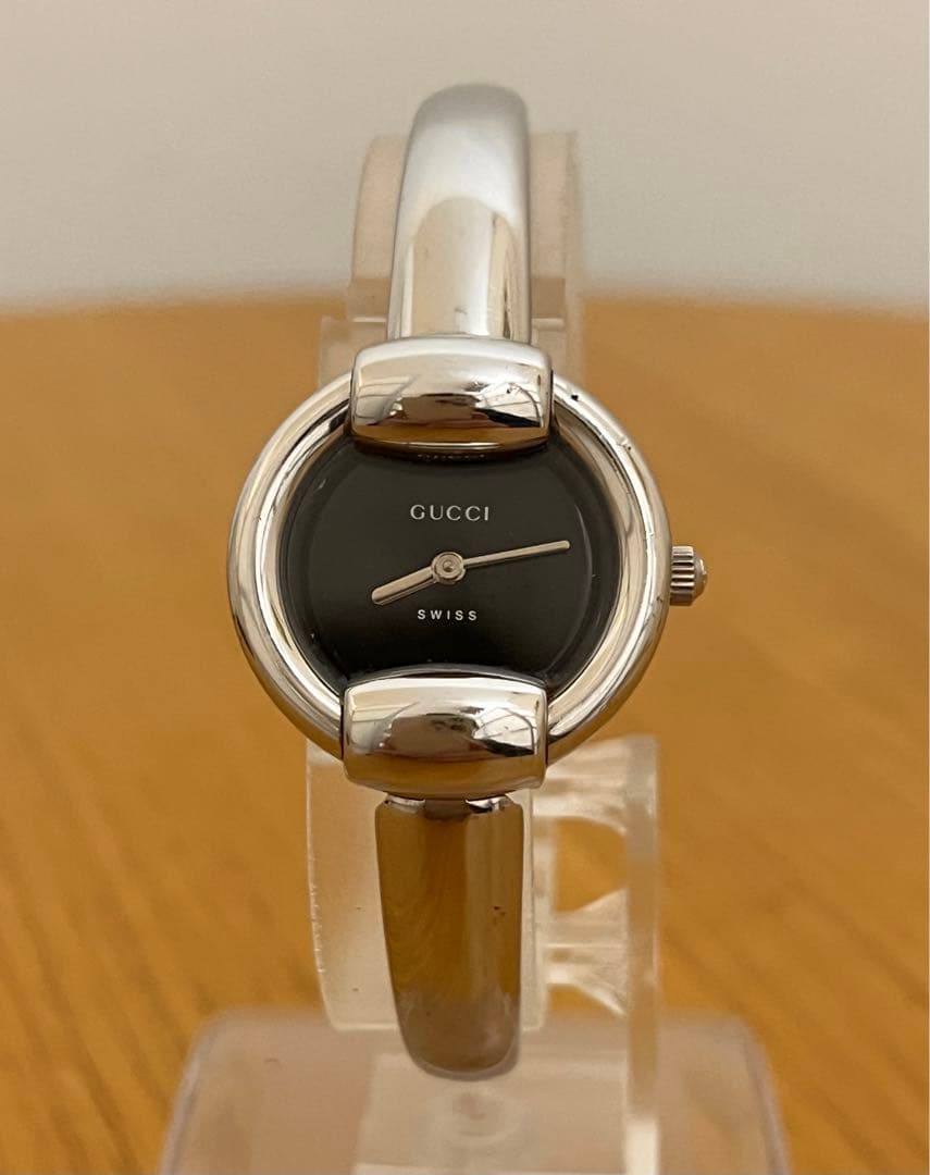 ◆ お値下げグッチ レディース腕時計 1400L クォーツ バングル 稼働◆