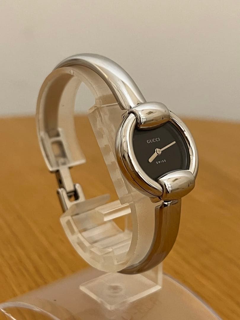 ◆ お値下げグッチ レディース腕時計 1400L クォーツ バングル 稼働◆