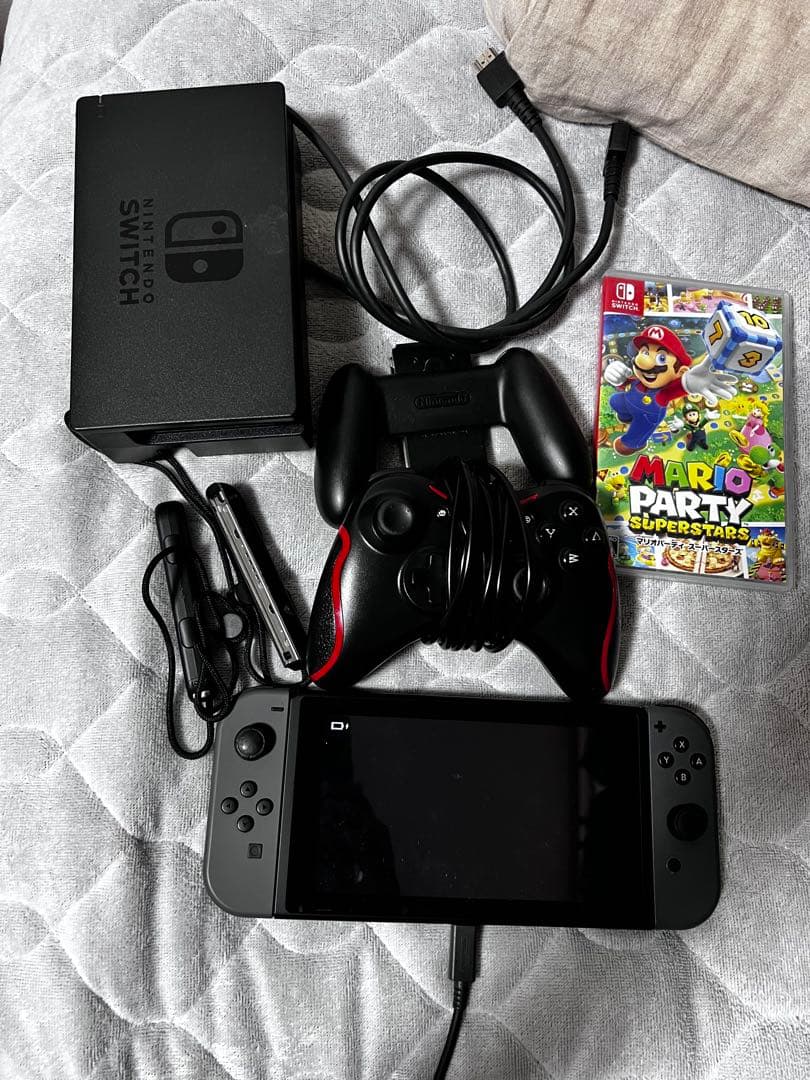 Nintendo Switch コントローラー付き！