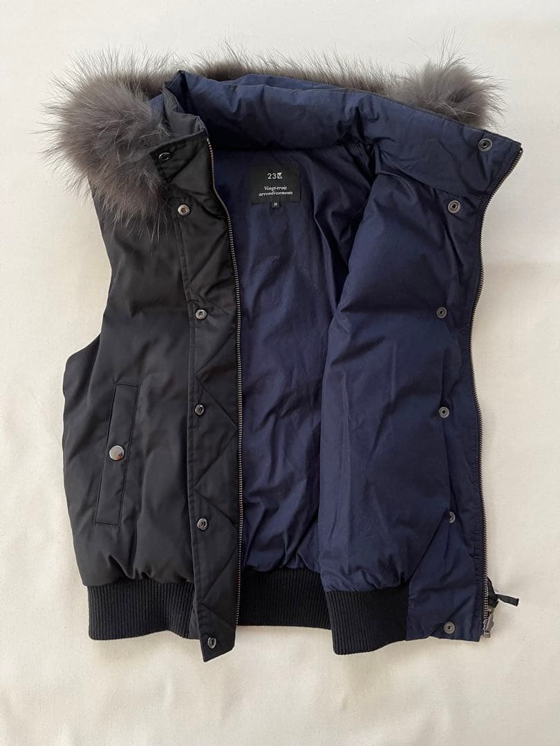 【美品】 23区 オックスフォード ダウンベスト ファー 黒 38 オンワード