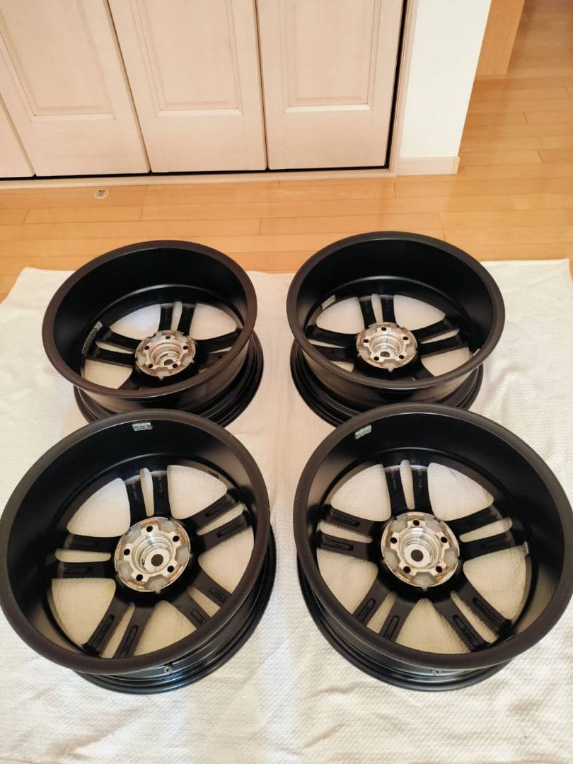 ①② ブリヂストン バルミナ 17インチ 4本セット その①