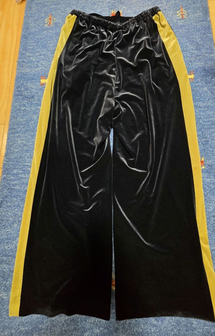 ROKU6　ネイビーにゴールドライン、ベルベット カジュアルパンツ サイズ38