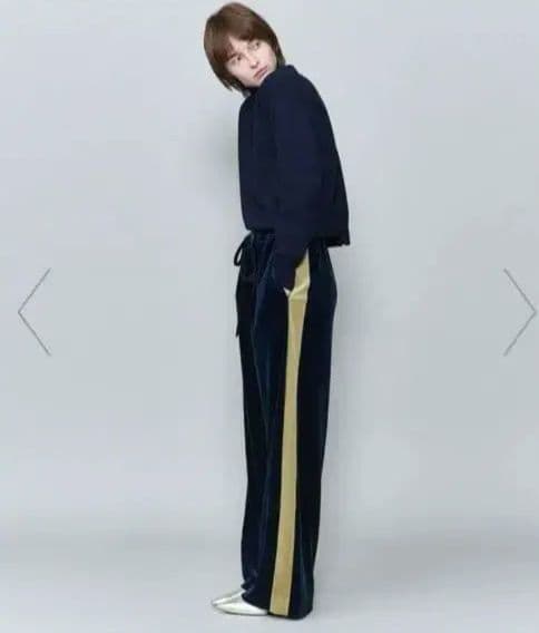 ROKU6　ネイビーにゴールドライン、ベルベット カジュアルパンツ サイズ38