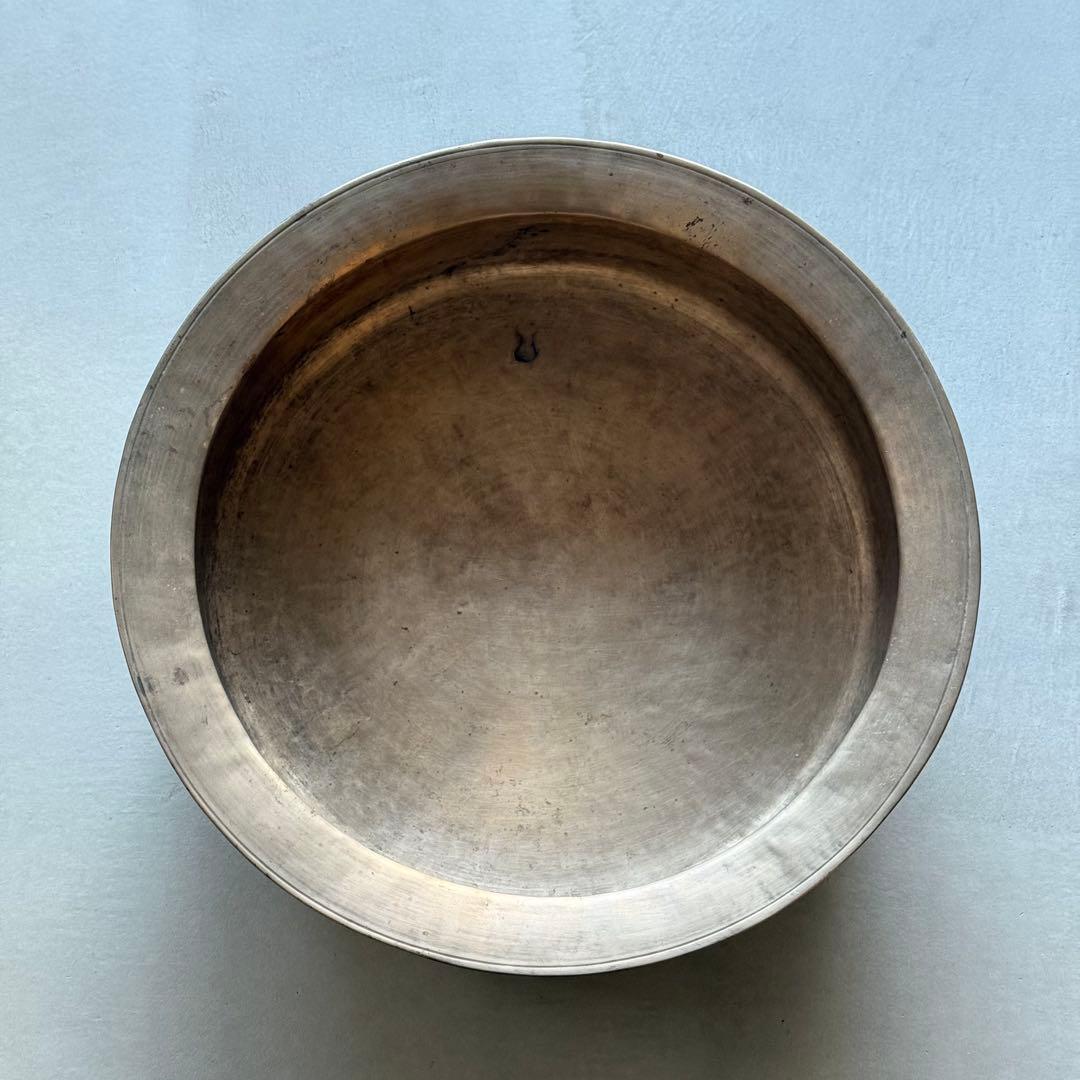 n*a様 李朝 朝鮮 真鍮 たらい 槌打ち 民藝 アンティーク