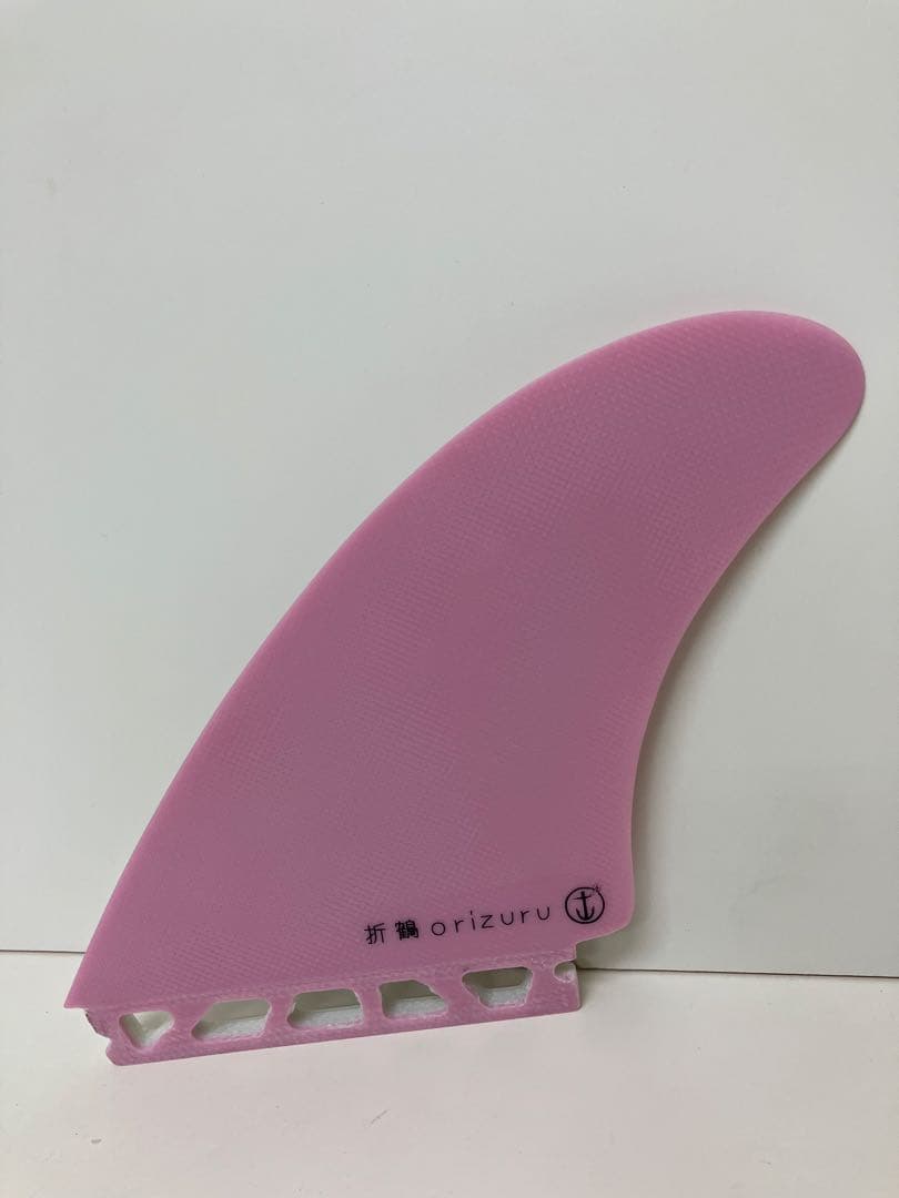 NAOMI KOBAYASHIモデル サーフボードフィン　折鶴