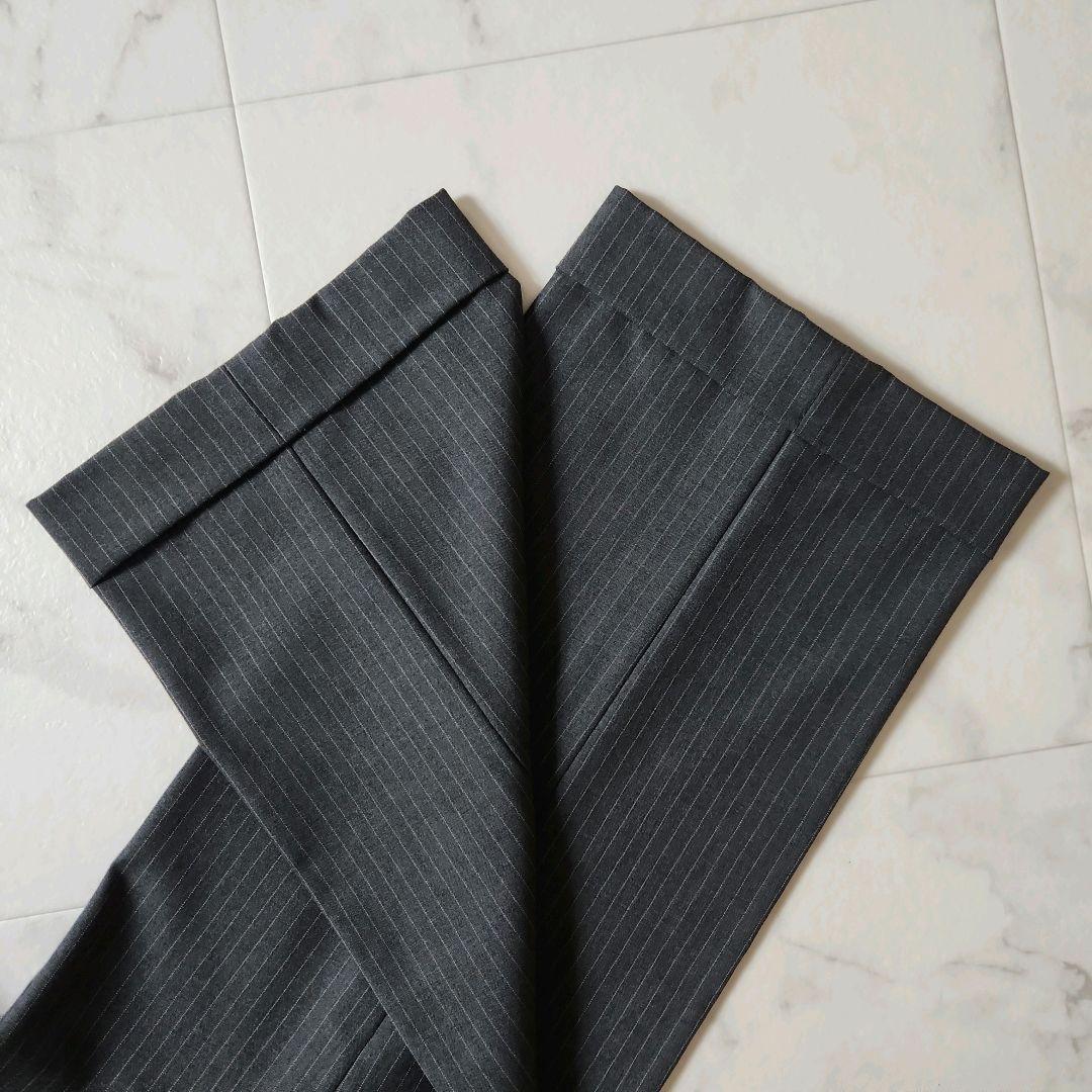 【BEAMS F】極美品✨グレーストライプ スーツ 裾ダブル　S(93)