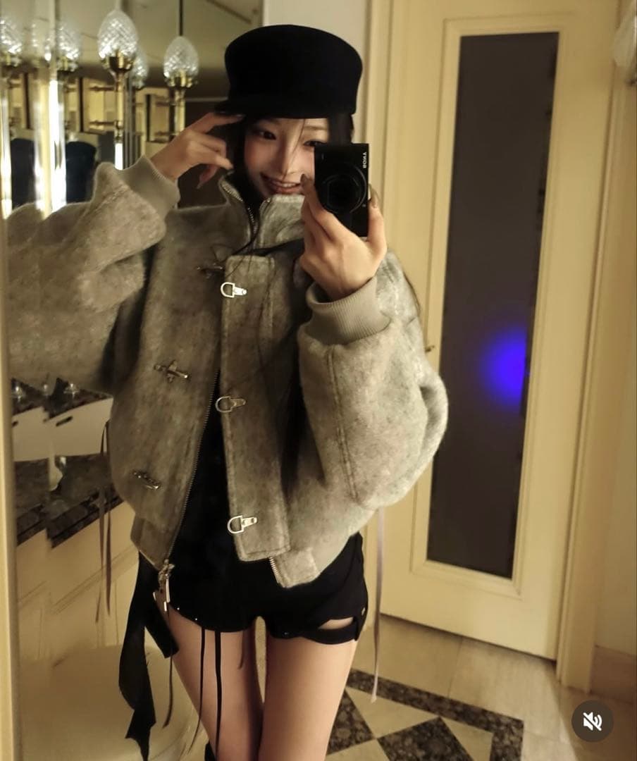 パンツ theredthread S v-cut mini shorts black S