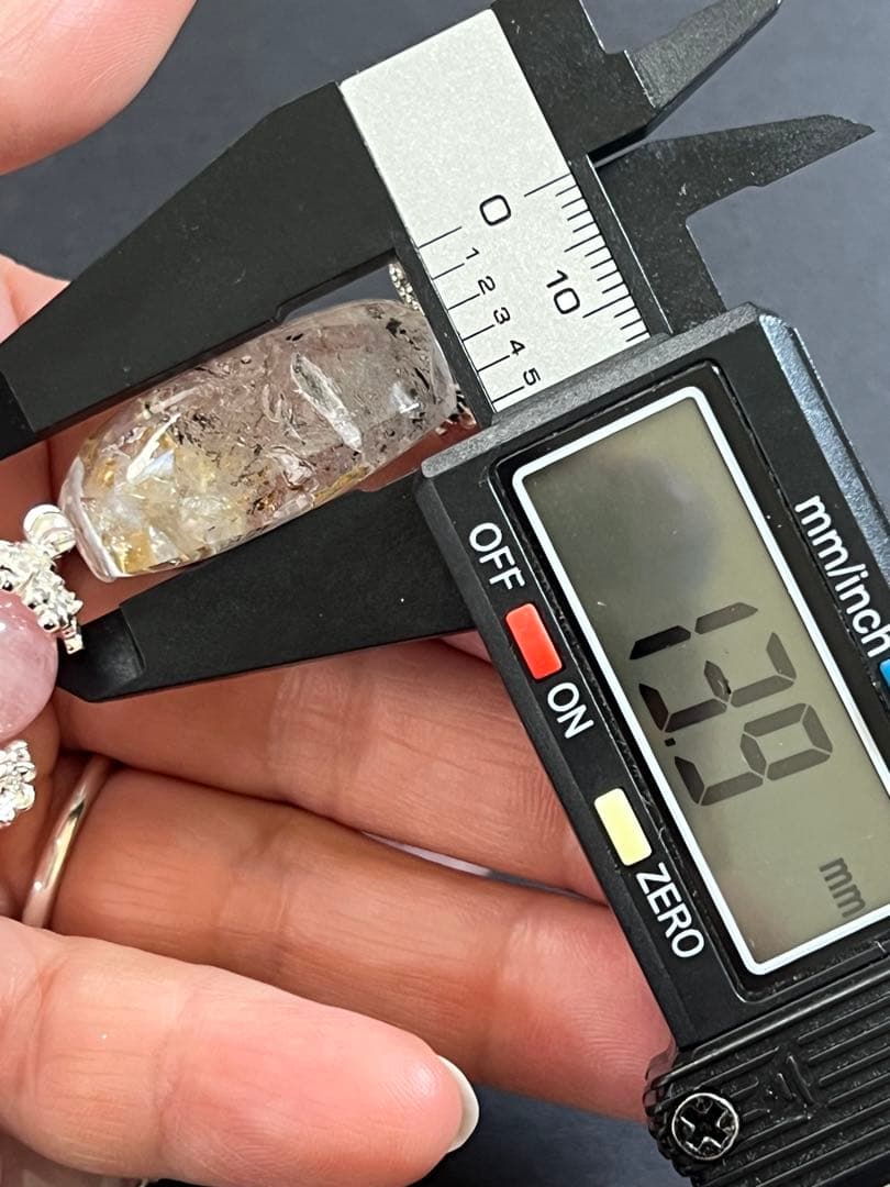 ハートの水入水晶とミックスクォーツのブレスレット