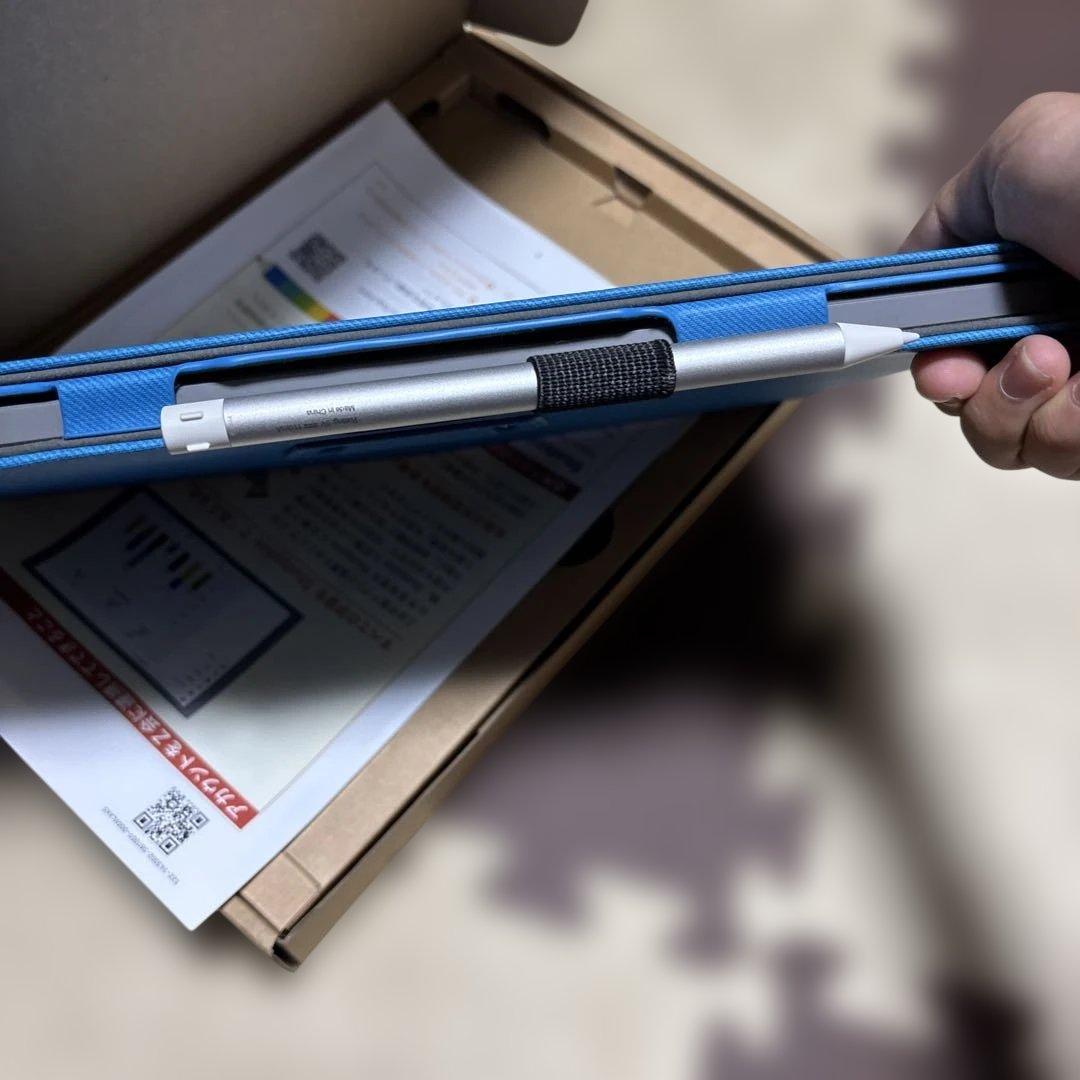 Z会　タブレット　第2世代　タッチペン、ケース付き