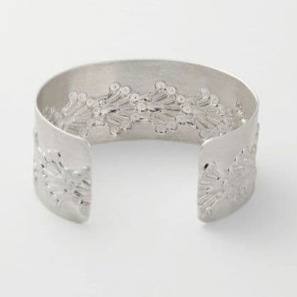 アガット*agete*　シルバーバングル　新品未使用