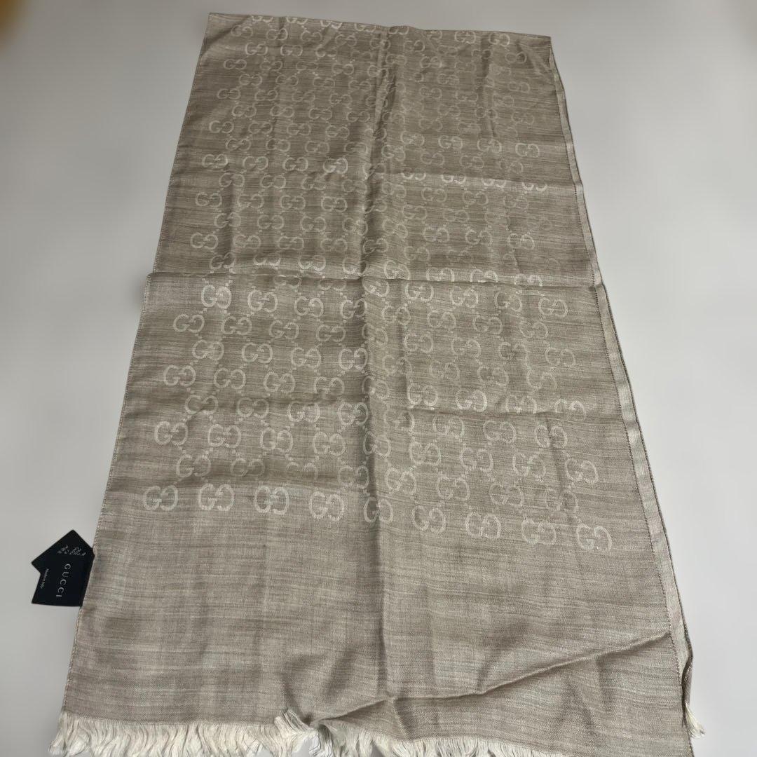 GUCCI ベージュ GGロゴ ストール