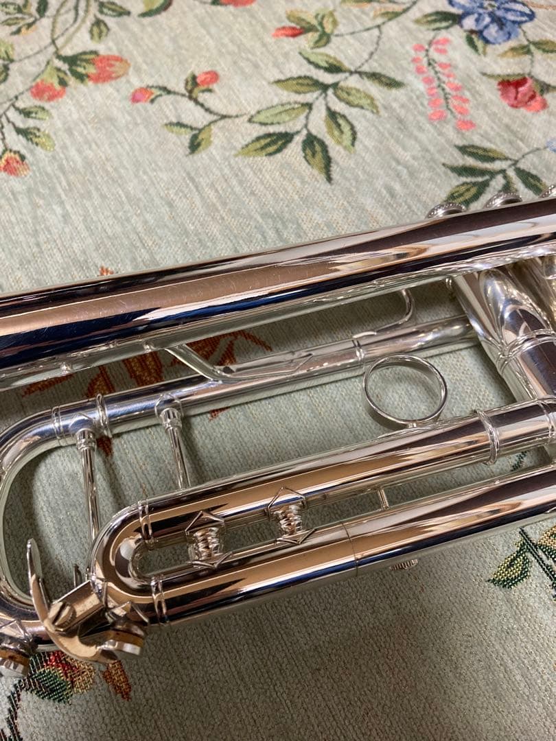 YAMAHA ヤマハ　カスタムXeno B♭トランペット　YTR-8335US