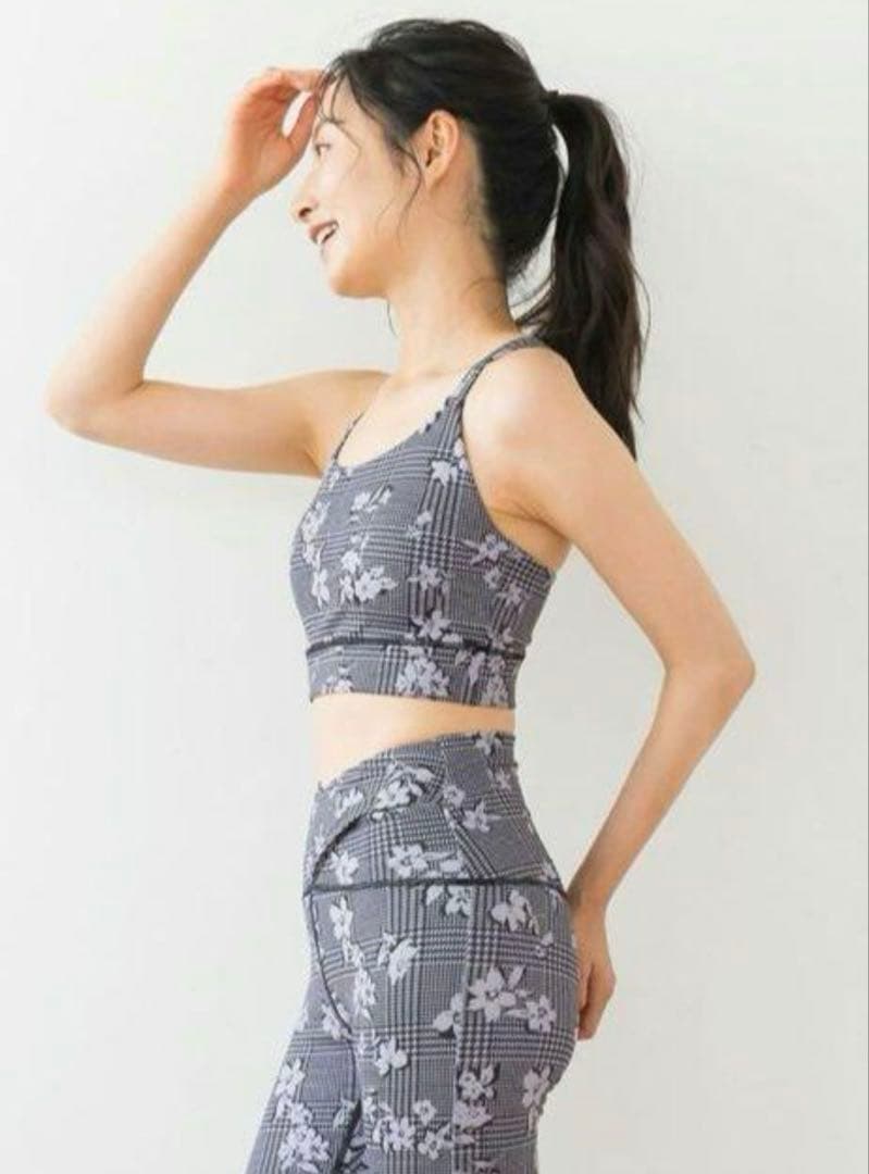 【SUKALA】チェックセパレートツイストタンクトップ　ウエストクロスレギンスM