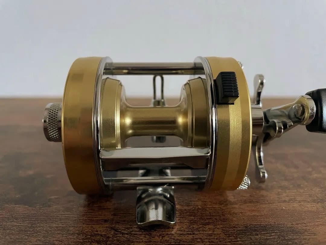 ABU Ambassadeur 2500c アンバサダー シャンパンゴールド